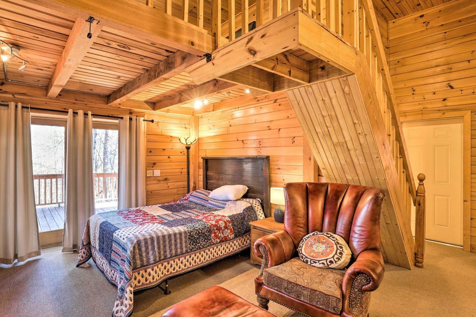 Game Room | Queen Bed, Futon