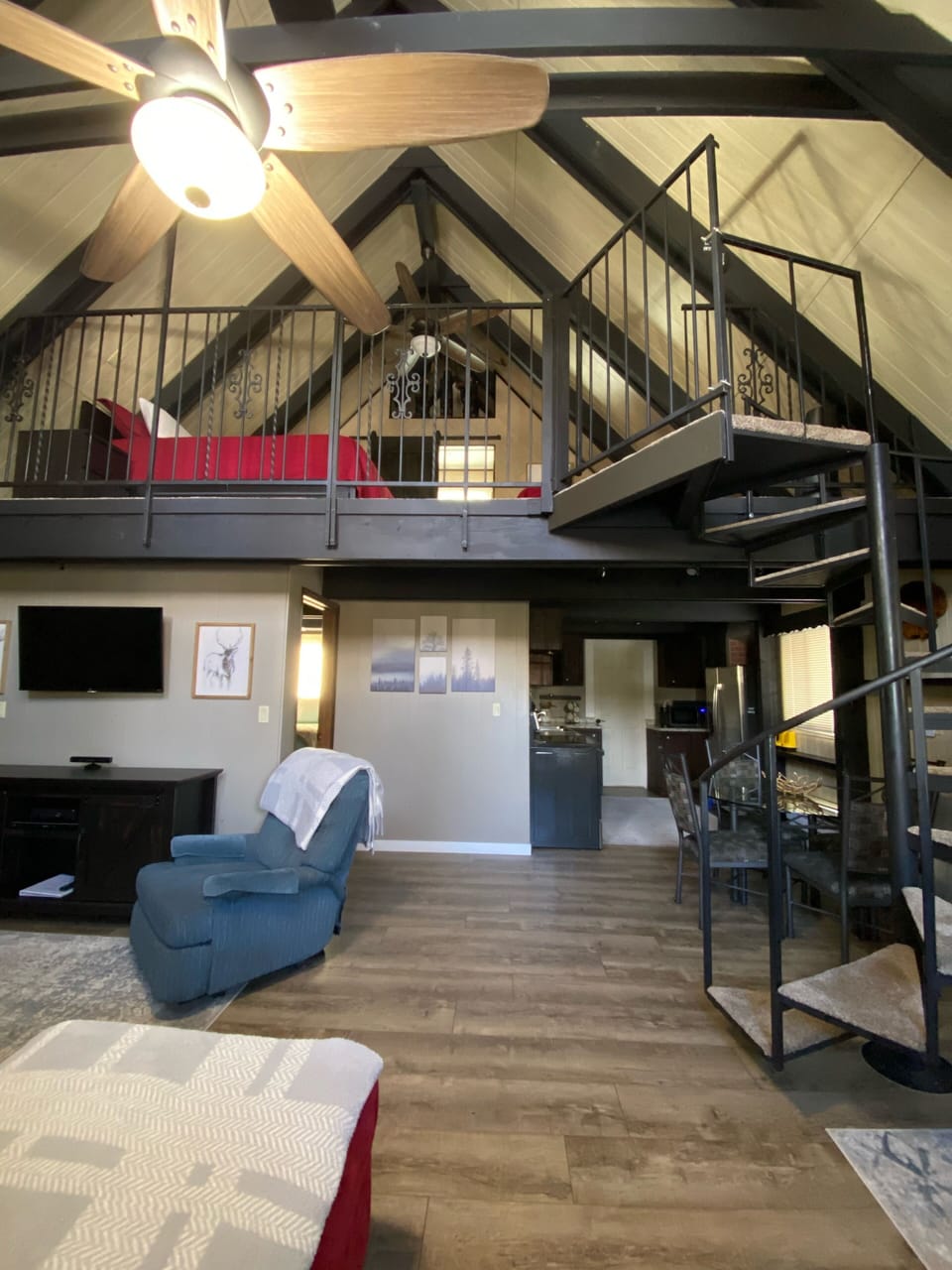 Front door view of the cabin!