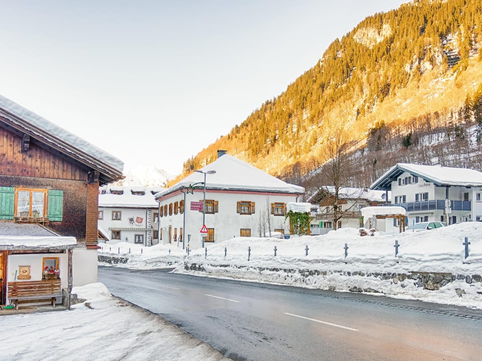 Holiday Home Exterior [winter]