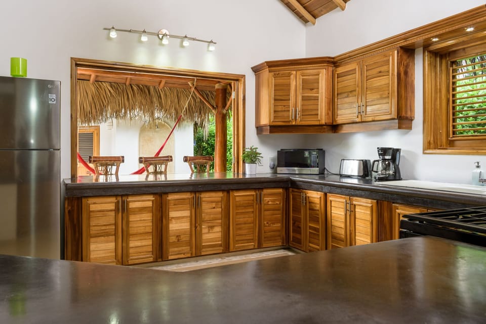 Kitchen, well equipped