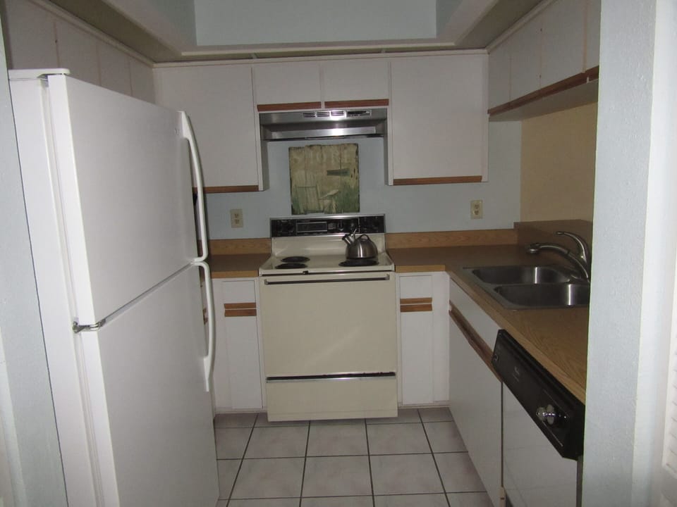 Kitchen completely stocked, you supply the food
