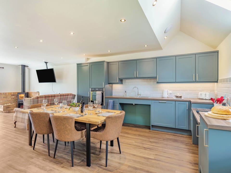 Kitchen/diner | The Old Stables - Castle Chase Cottages, Ayston, Nr Uppingham