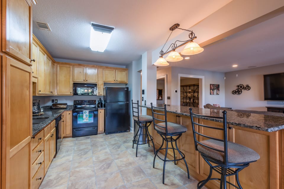 2nd full kitchen - Downstairs