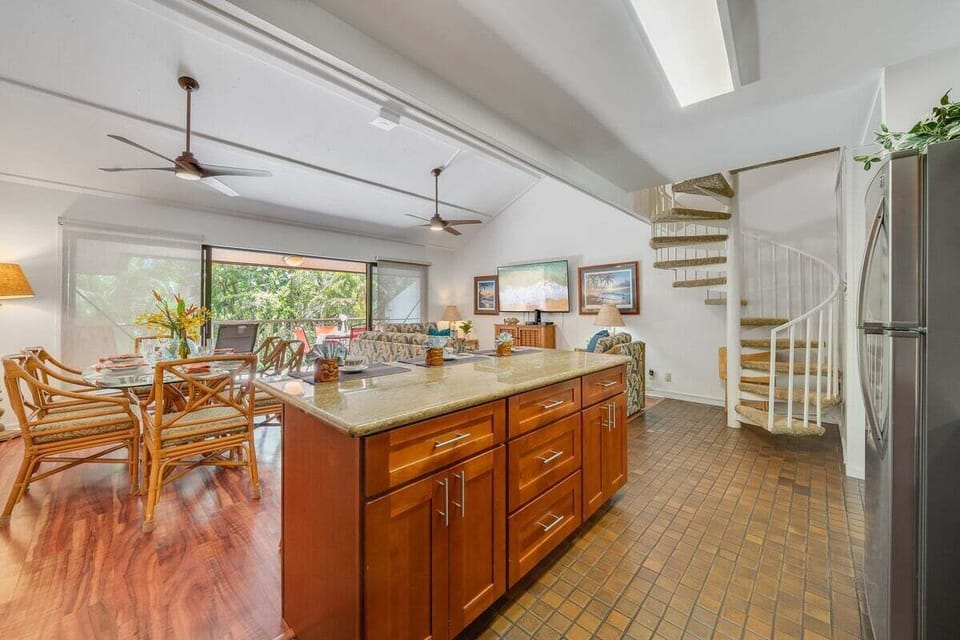 Koa Resort 3J kitchen countertop 1