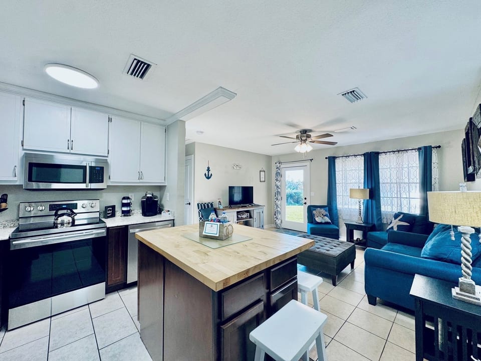 Kitchen with a view. Great place to enjoy a meal and make memories.