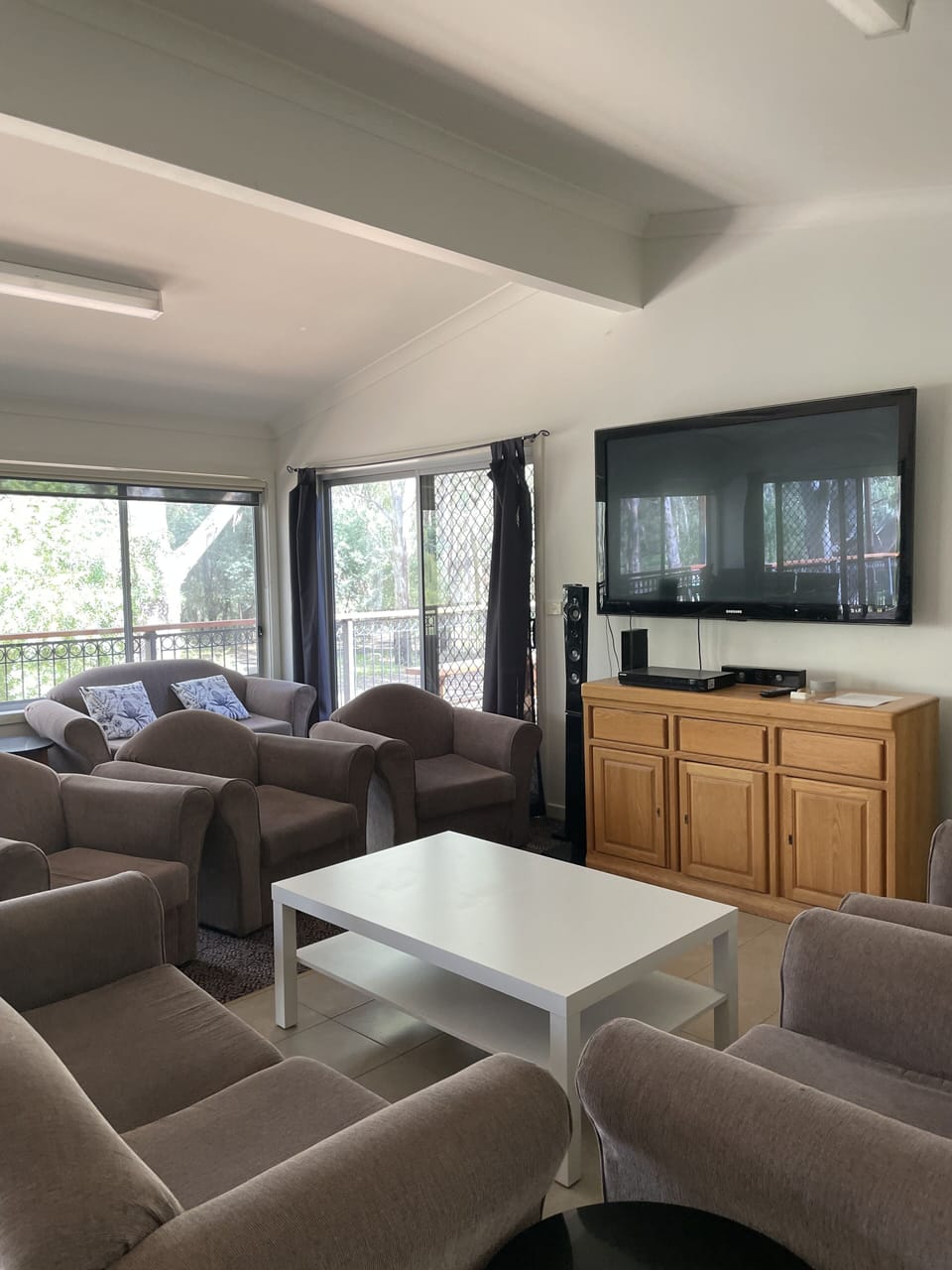 lounge tv area