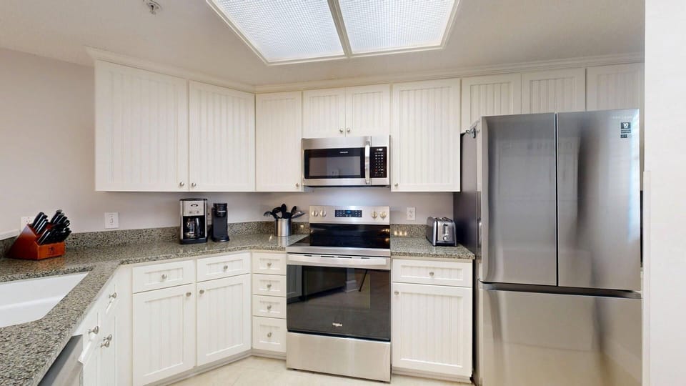 Fully Stocked Kitchen