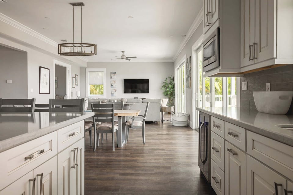 Kitchen Alt. View