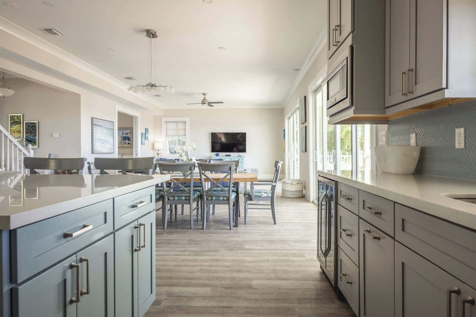Kitchen Alt. View