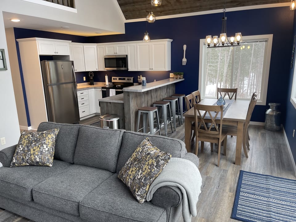 Dinning and kitchen area with plenty of space to entertain 