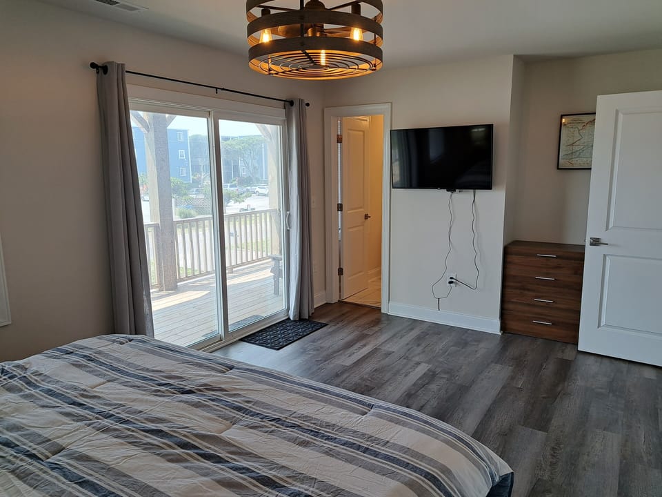Master Bedroom Lower Level