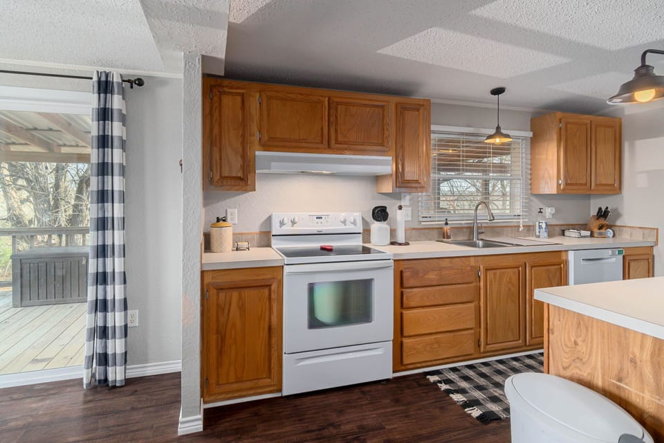Stove and Dishwasher