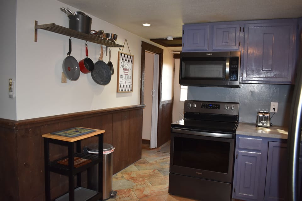 These pots and pans will help you whip up a quick meal :-)