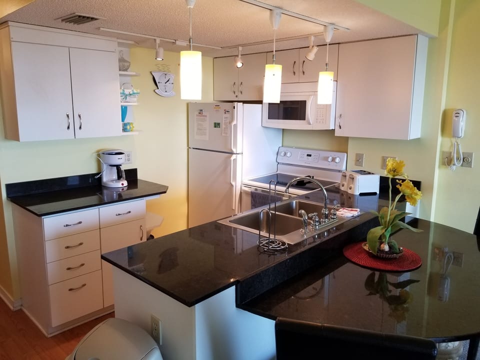 Fully equipped kitchen