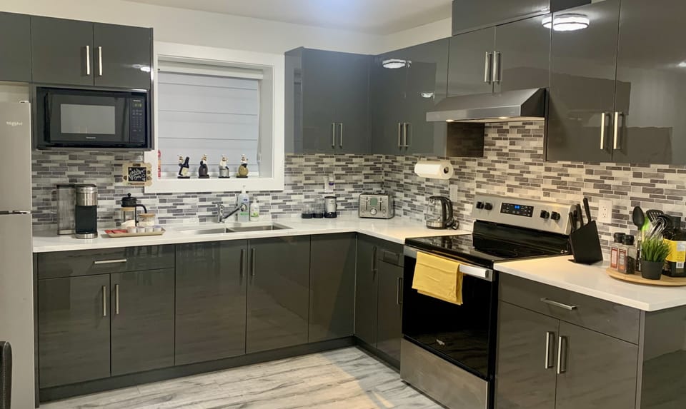 Fully Equipped Kitchen!