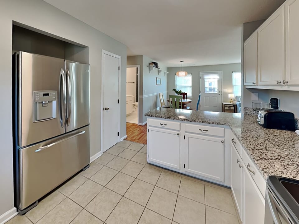 Kitchen - Fully Stocked Kitchen