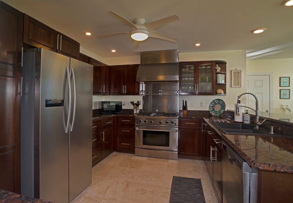 Huge completely stocked kitchen with commercial gas stove/range 