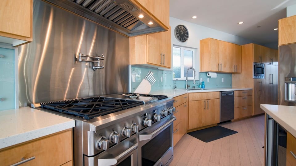 Cooking on this high-end range wil be a treat.