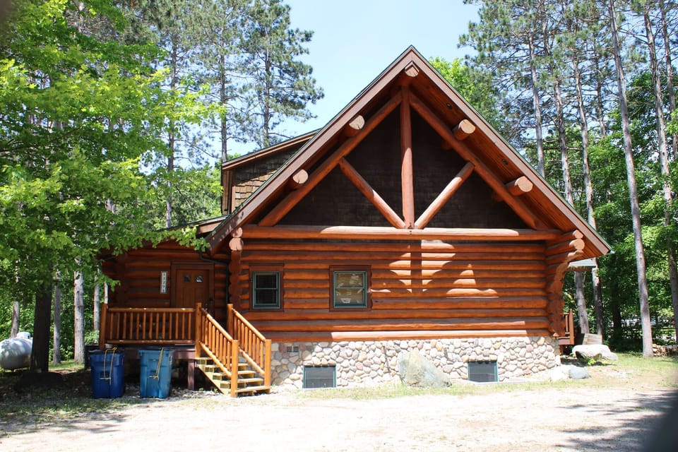 Main entry with parking space for up to 10 cars.