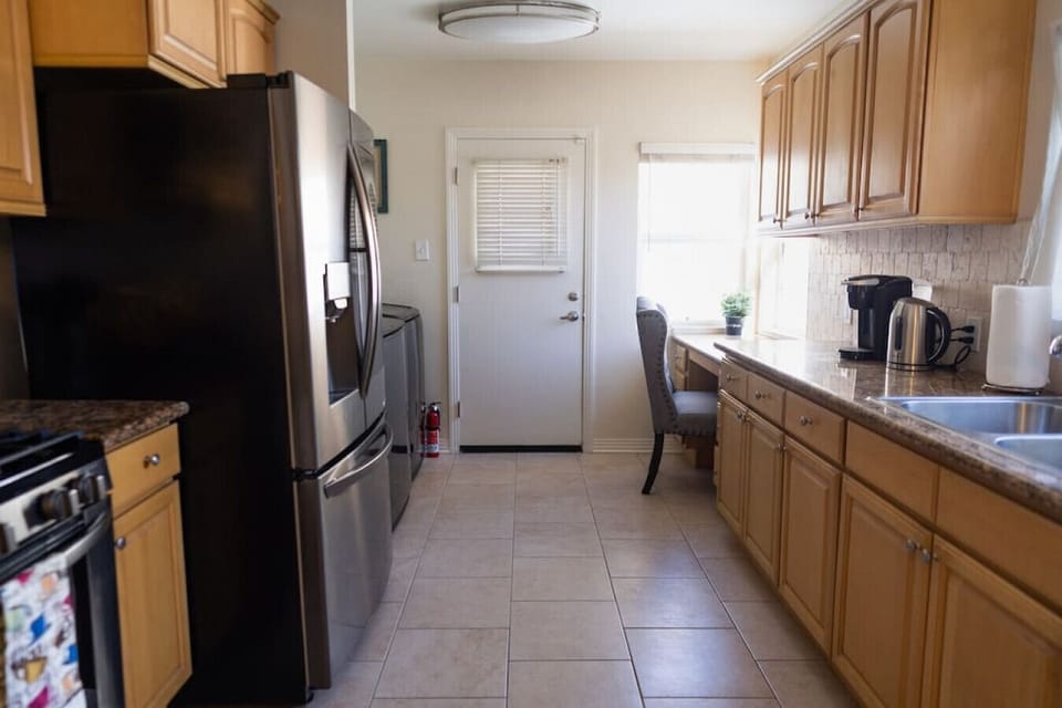 KITCHEN -- View 3D Virtual Tour of the Property Here: https://tinyurl.com/yzk7a7sx