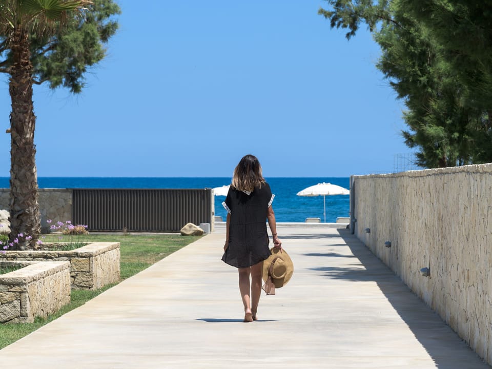 A luxury self-catering villa, walking distance to the sea