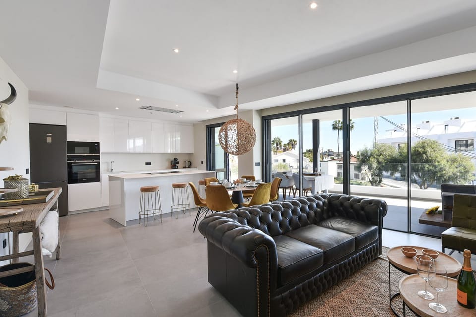 Living-dining room