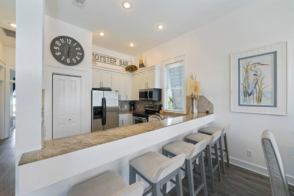 Val-Holla - Vacation Rental Beach House Near Gulf with Private Pool and Community Beach Access on Holiday Isle in Destin, Florida - Five Star Properties Destin/30A