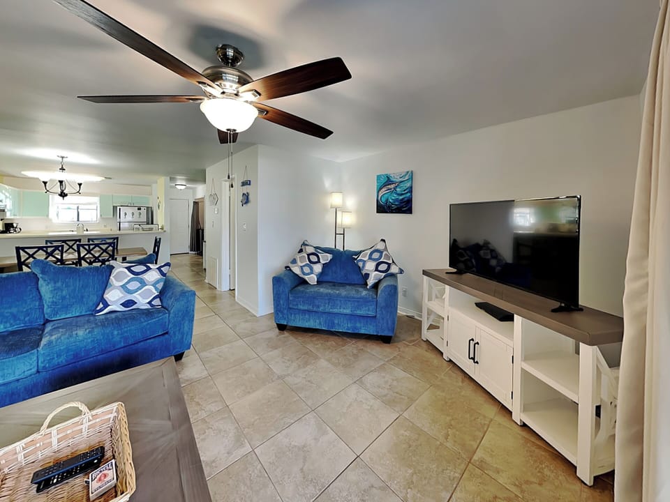 Living Area - Smart TV - First Floor