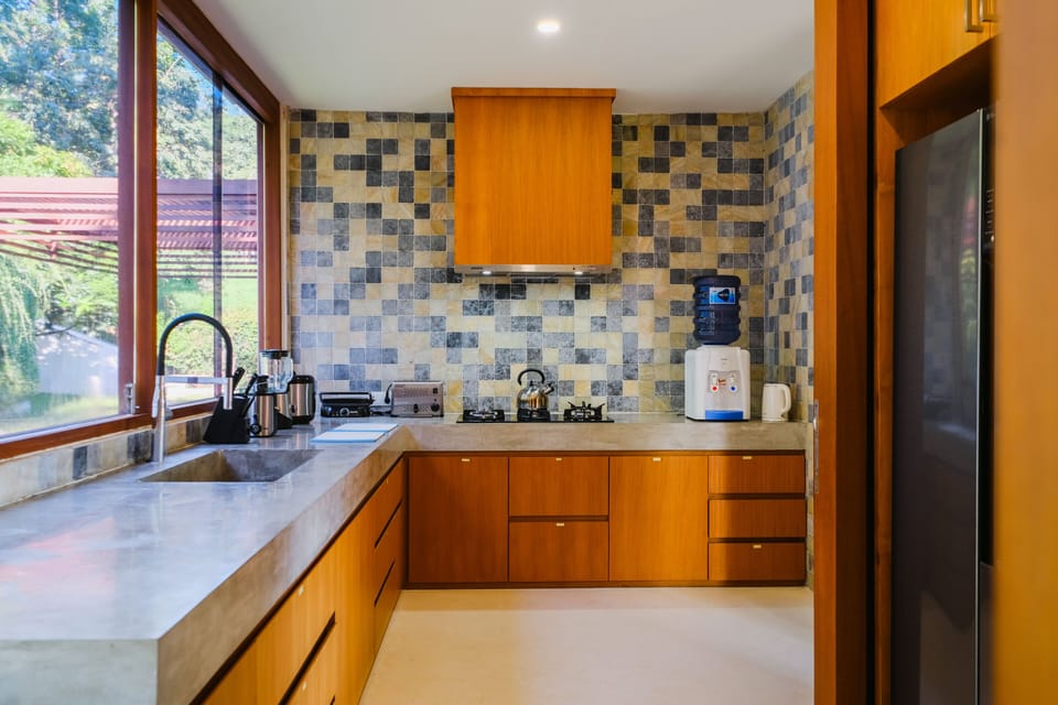 Fully equipped kitchen