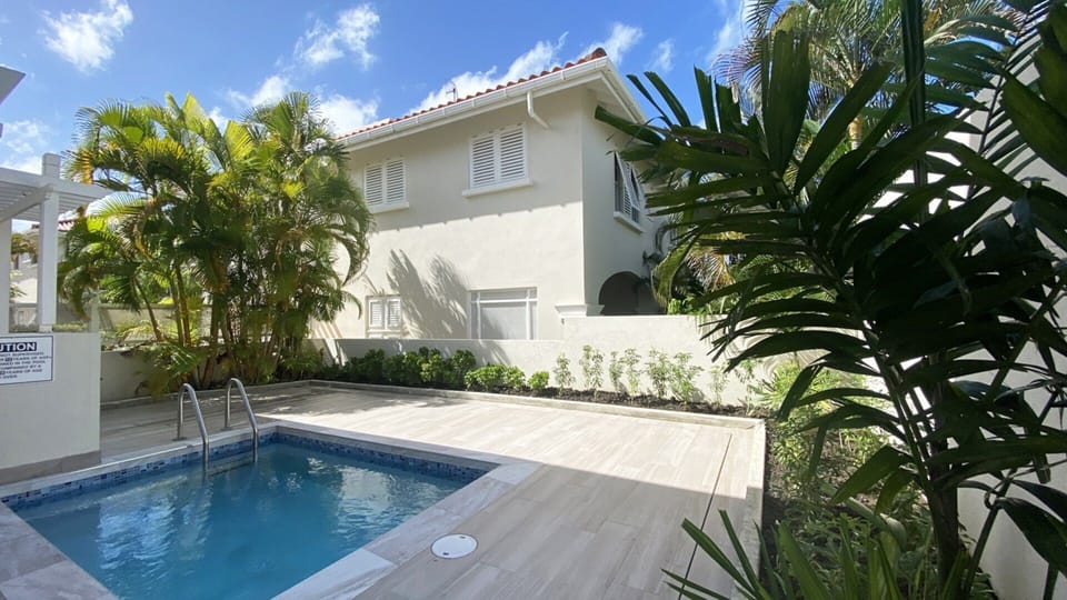 Private plunge pool