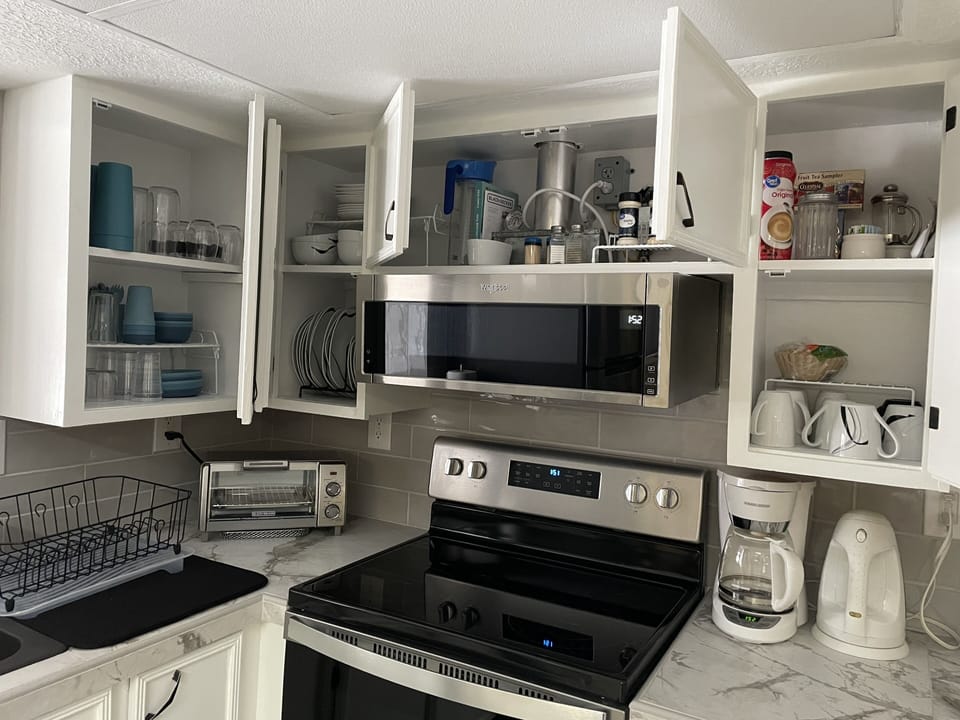Kitchen cabinet supplies