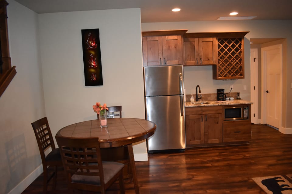 Lower-level great room with kitchenette