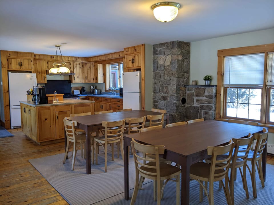 The dining area seats 16, or up to 20 with tables fully extended.