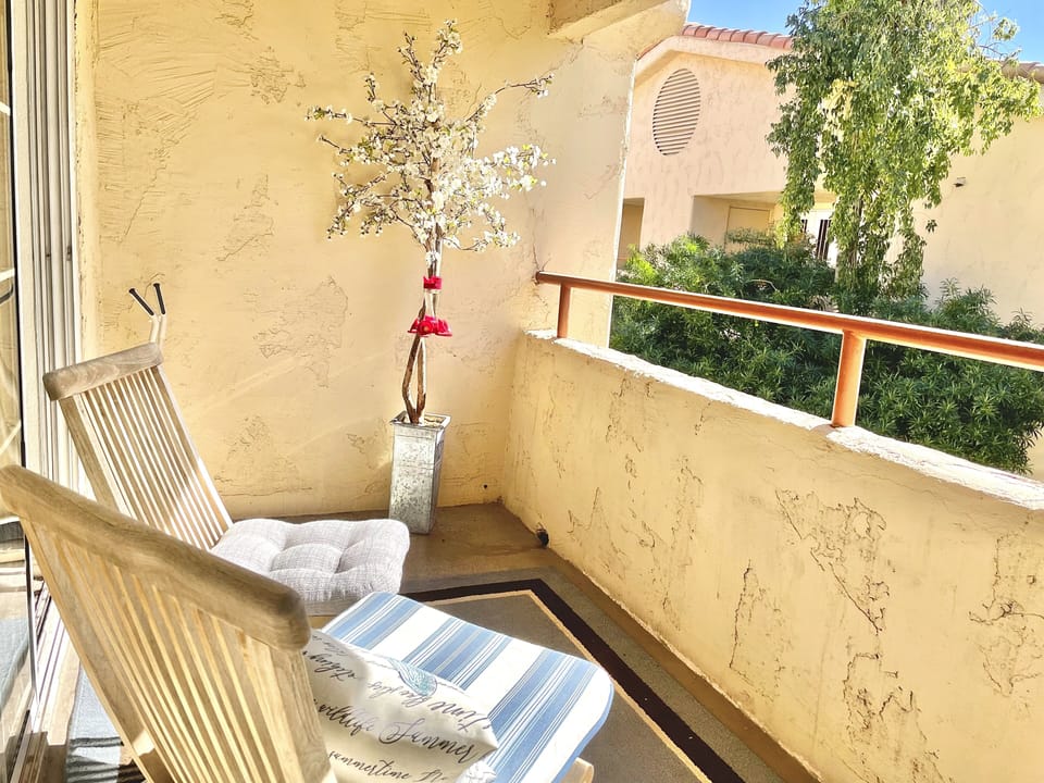 Balcony (lots of hummingbirds!)