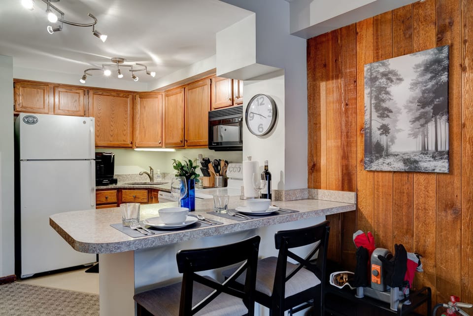 Fully equipped kitchen and coffee setup for dining in