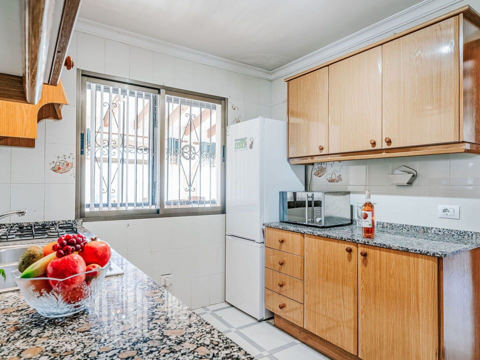 Kitchen, Countertop, Major Appliance, Cabinetry, Flooring, Interior Design, Home, Apartment, Floor, Kitchen Appliance