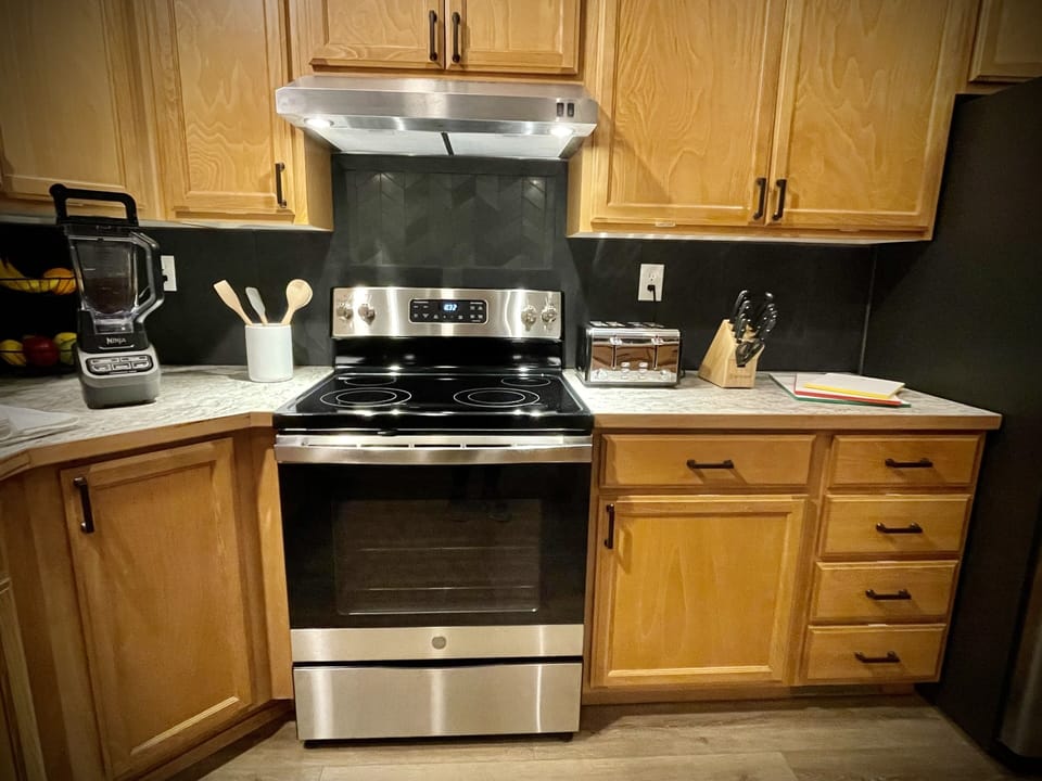 Fully Stocked Kitchen