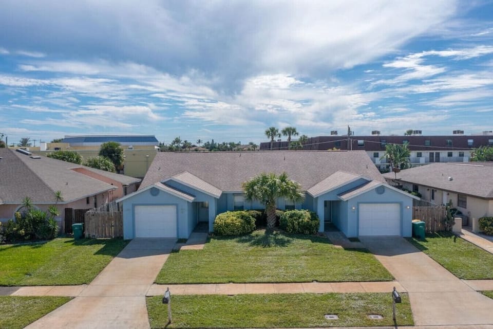 View of entire duplex