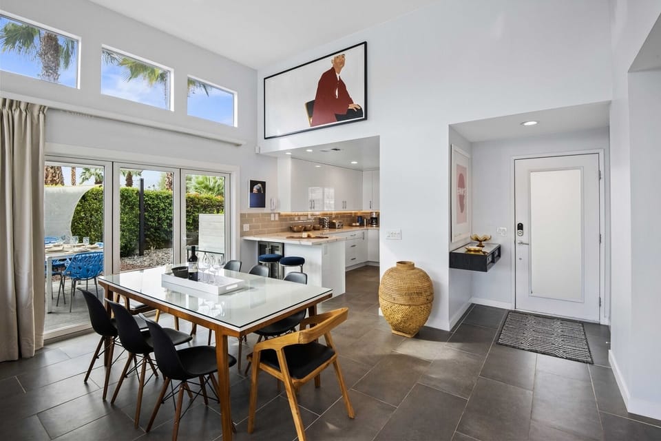 Dining and Entry