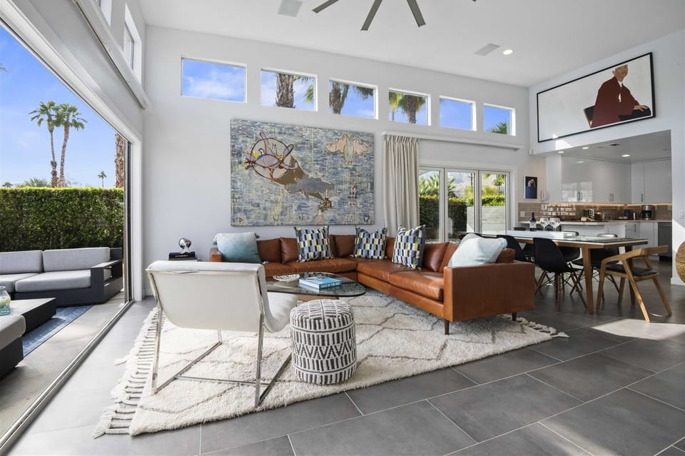 Lounge Area