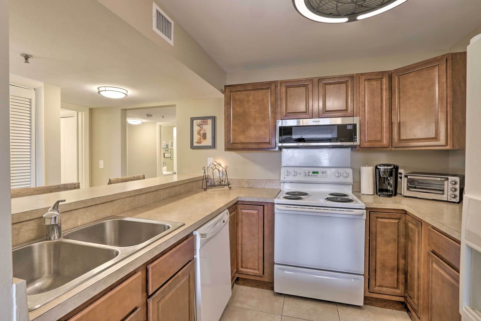 Kitchen | Fully Equipped | Keurig | Blender