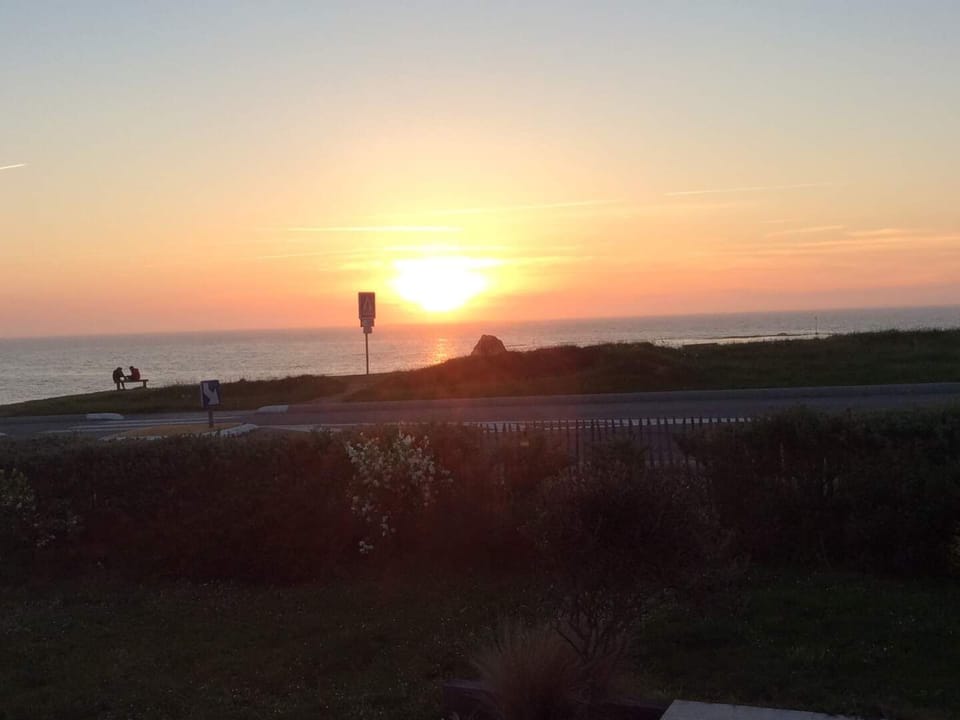 Beach/ocean view