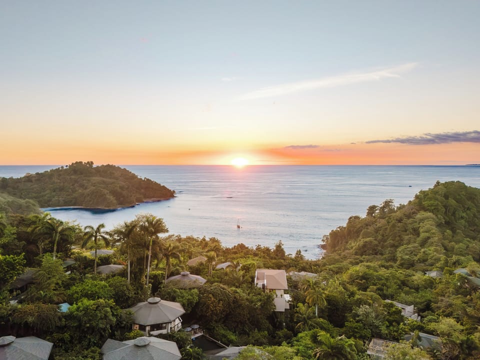 Minutes from Manuel Antonio beaches, restaurants, and attractions