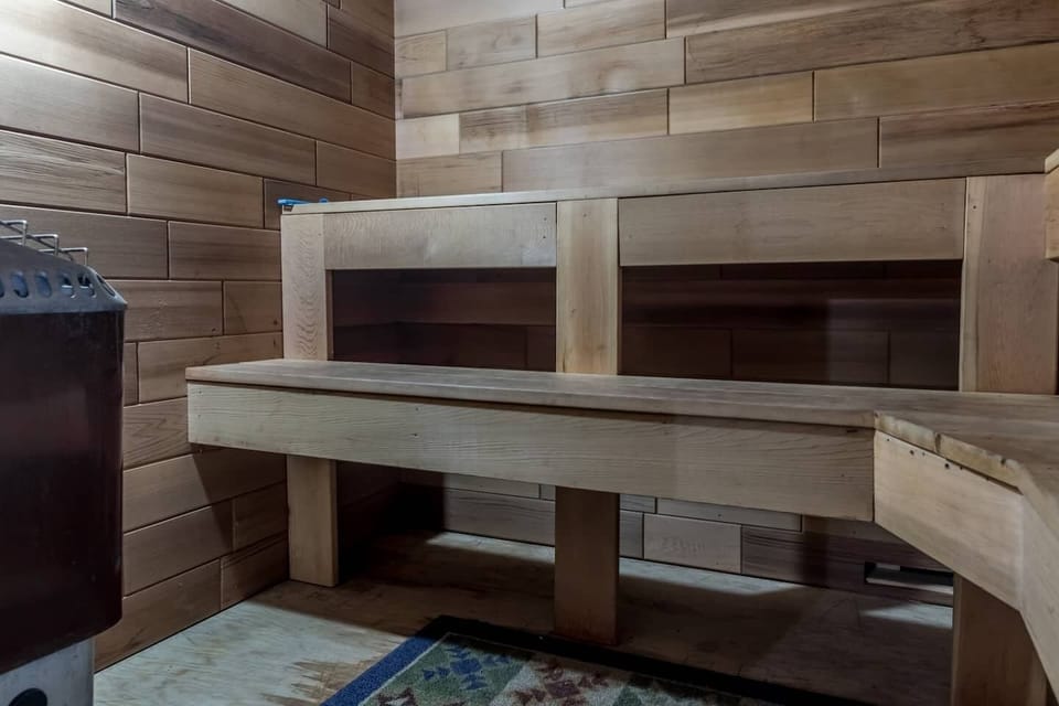 Private sauna off of queen size bedroom on lower level.