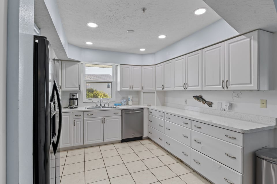 Fully equipped kitchen