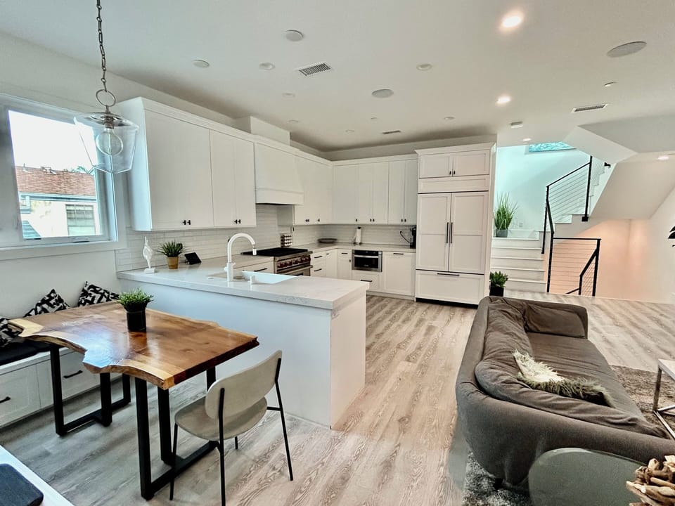 living / dining / kitchen unit B 
