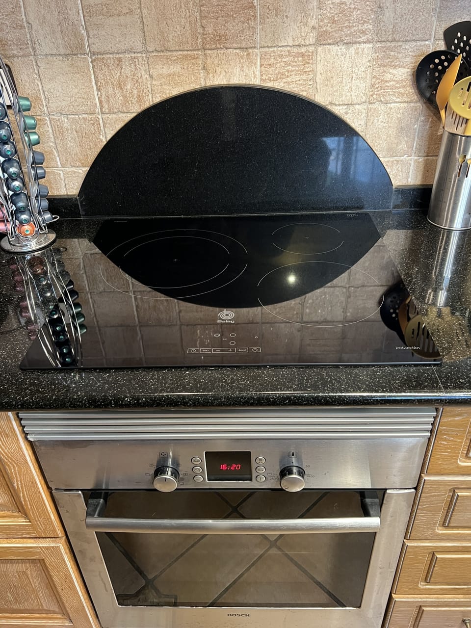 Kitchen - induction hob and oven