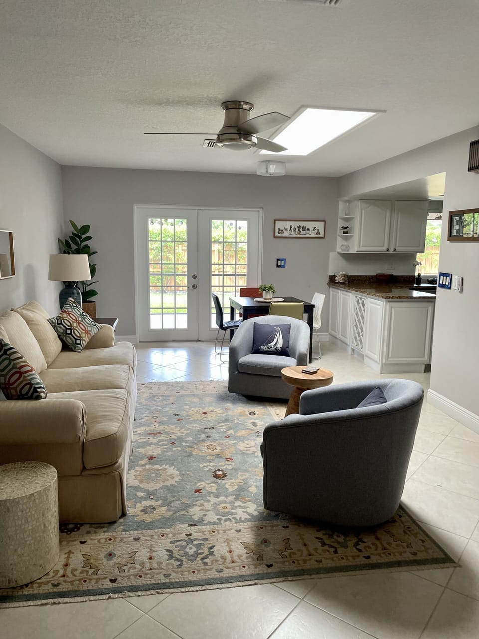 Family Room no TV 