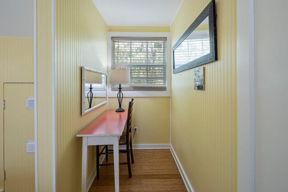 Workstation in Primary Suite