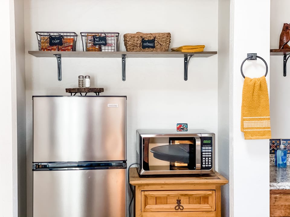 Unit B: Kitchenette